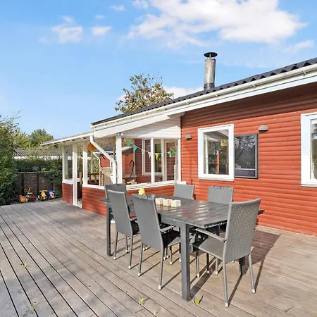 Cozy At Tuse Naes In *