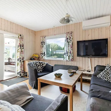 Feriehus Cozy At Tuse Naes In