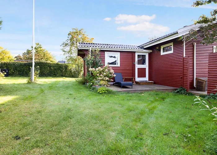 Cozy At Tuse Naes In Vakantiehuis