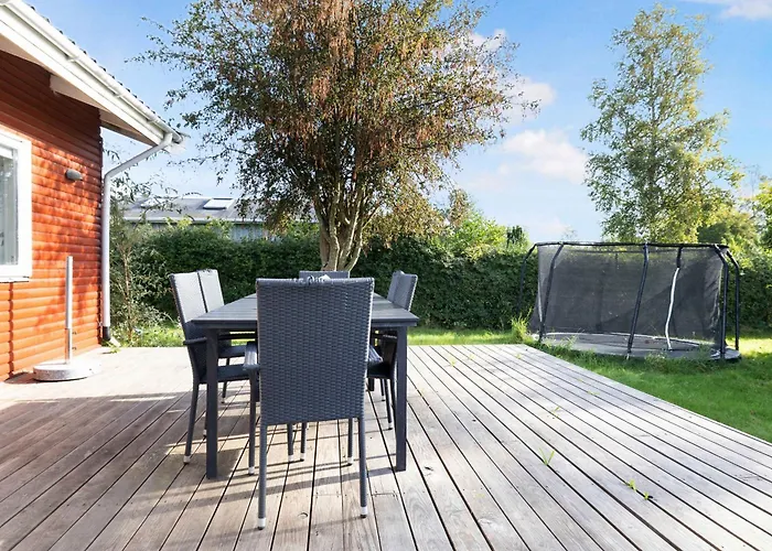 Vakantiehuis Cozy At Tuse Naes In *