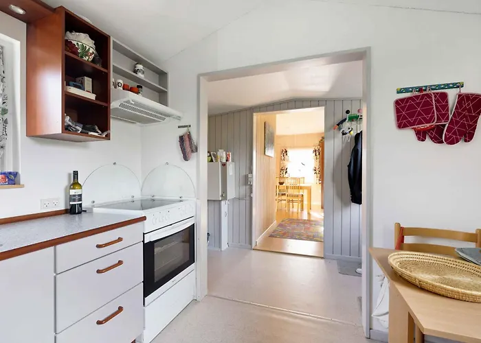 Cozy At Tuse Naes In Vakantiehuis